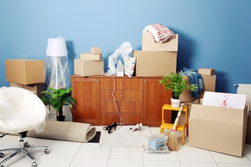 A smooth relocation process for Chelsea removals in a London property