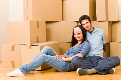 Chelsea home moving truck for flats and townhouse relocations
