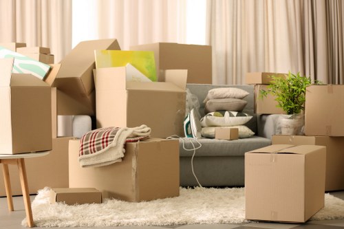 House move assistance in a Chelsea property